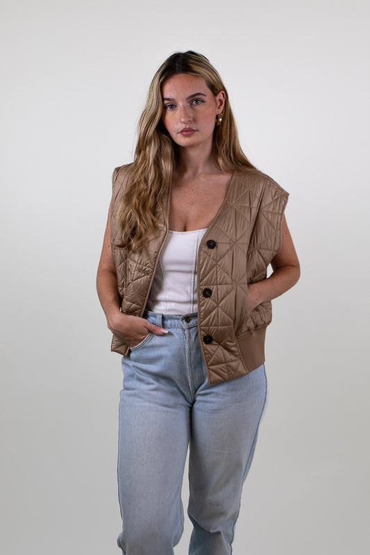 Sleeveless Quilted Jacket