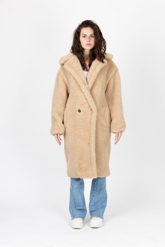 Oversized Long Coat in Faux Shearling