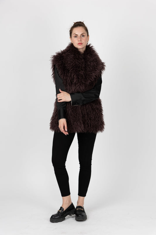 Sleeveless Vest in Faux Sheepskin Fur