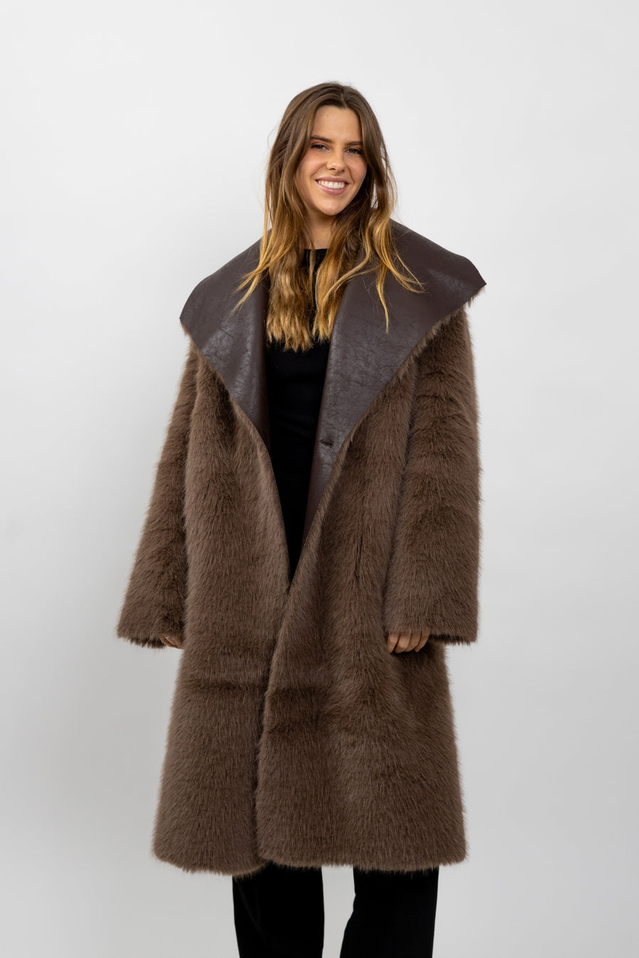 Reversible Long Coat Faux Fur / Faux Leather